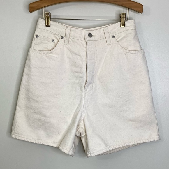 VINTAGE DANIEL HECHTER DENIM CREAM HIGH WAISTED DENIM SHORTS 90’s STYLE - Picture 3 of 9